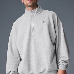 ALO Yoga Men's Light Gray Zip-Up Sweater
